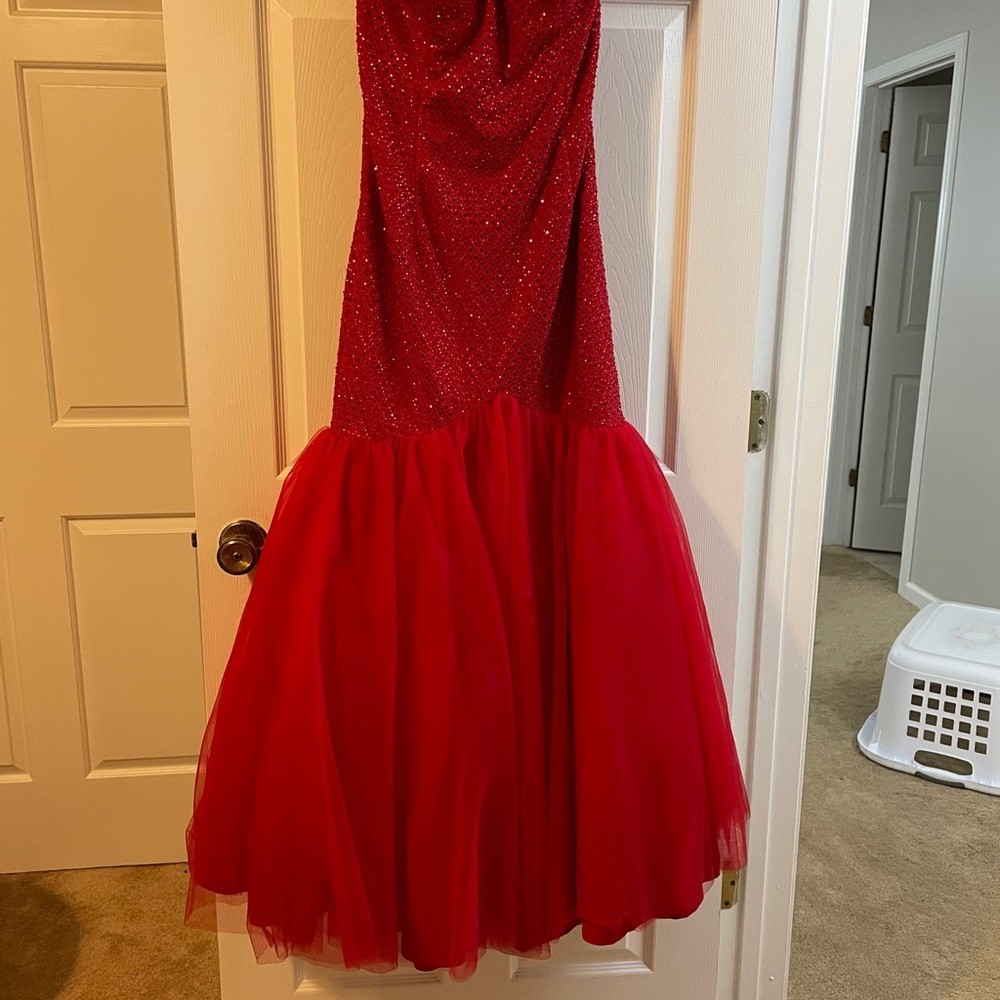 Alyce Paris red prom dress